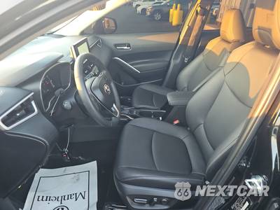 2025 Toyota Corolla Cross XLE - zdjęcie 7 z 21 - miniatura