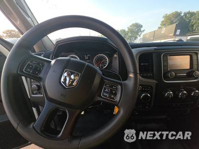 2023 Ram 1500 Classic Tradesman Crew Cab Short Bed - zdjęcie 11 z 29 - miniatura
