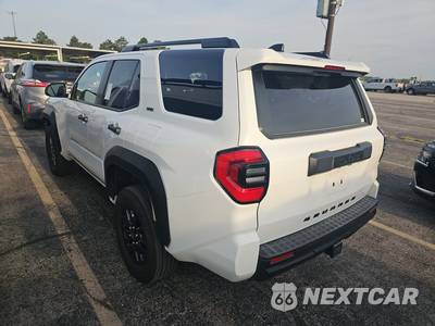 2026 Toyota 4Runner SR5 - zdjęcie 6 z 21 - miniatura