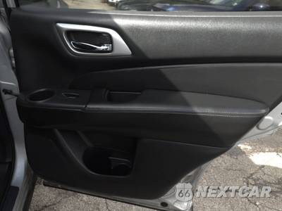 2019 Nissan Pathfinder SV - zdjęcie 42 z 45 - miniatura