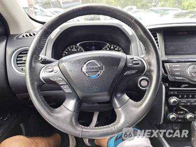 2019 Nissan Pathfinder SV - zdjęcie 25 z 45 - miniatura