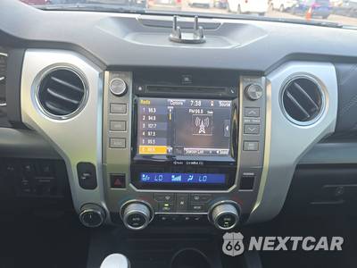 2017 Toyota Tundra Platinum Crew Cab Short Bed - zdjęcie 11 z 34 - miniatura