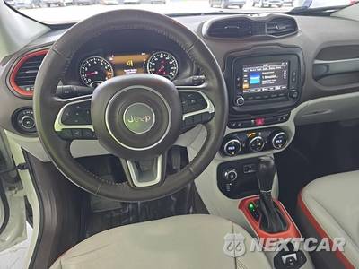 2016 Jeep Renegade Limited - zdjęcie 8 z 18 - miniatura