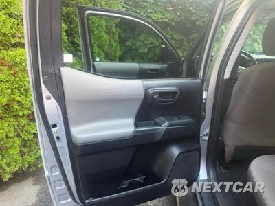 2020 Toyota Tacoma SR Crew Cab Medium Bed - zdjęcie 14 z 22 - miniatura