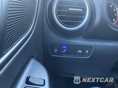 2021 Hyundai Kona Limited - zdjęcie 17 z 37 - miniatura