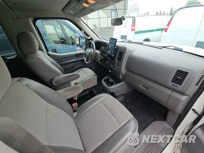 2015 Nissan NV3500 HD Passenger S 146.1" WB - zdjęcie 8 z 50 - miniatura