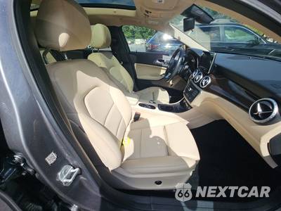 2017 Mercedes-Benz GLA 250 - zdjęcie 8 z 37 - miniatura