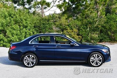 2019 Mercedes-Benz C 300 4MATIC Sedan - zdjęcie 33 z 50 - miniatura