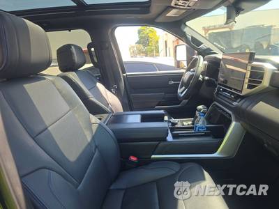 2023 Toyota Tundra Platinum Crew Cab Short Bed - zdjęcie 8 z 28 - miniatura