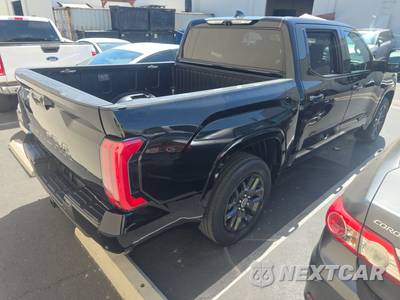2023 Toyota Tundra Platinum Crew Cab Short Bed - zdjęcie 4 z 28 - miniatura