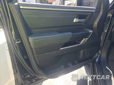 2023 Toyota Tundra Platinum Crew Cab Short Bed - zdjęcie 9 z 28 - miniatura