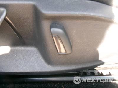 2017 Volkswagen Golf S Hatchback - zdjęcie 20 z 28 - miniatura