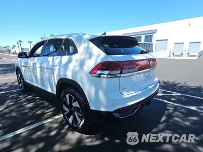 2025 Volkswagen Atlas Cross Sport 2.0T SE w/Technology - zdjęcie 6 z 11 - miniatura