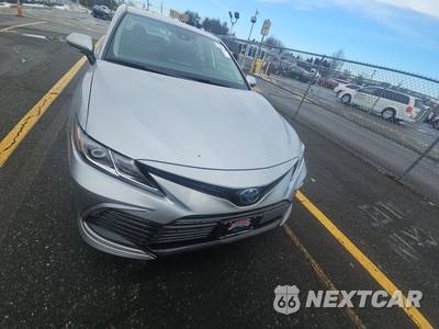 2024 Toyota Camry Hybrid LE - zdjęcie 2 z 21 - miniatura