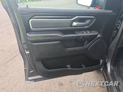 2023 Ram 1500 Big Horn Crew Cab Short Bed - zdjęcie 9 z 24 - miniatura