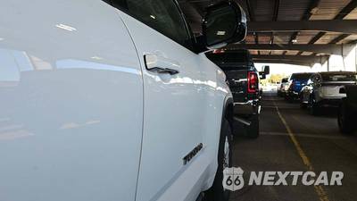 2023 Toyota Tundra SR5 Crew Cab Short Bed - zdjęcie 23 z 30 - miniatura