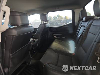 2023 Toyota Tundra SR5 Crew Cab Short Bed - zdjęcie 13 z 30 - miniatura