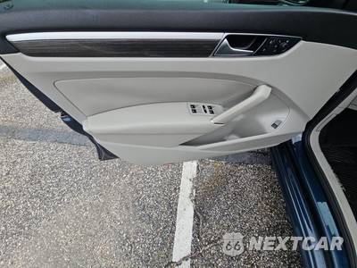 2018 Volkswagen Passat 2.0T SE - zdjęcie 9 z 23 - miniatura