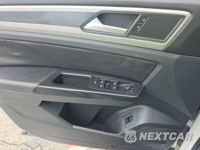 2020 Volkswagen Atlas Cross Sport V6 SE w/Technology R-Line - zdjęcie 9 z 22 - miniatura