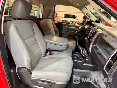2016 Ram 3500 Cab Chassis Tradesman Regular Cab DRW - zdjęcie 13 z 47 - miniatura