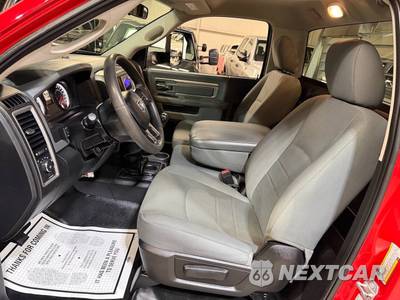 2016 Ram 3500 Cab Chassis Tradesman Regular Cab DRW - zdjęcie 43 z 47 - miniatura