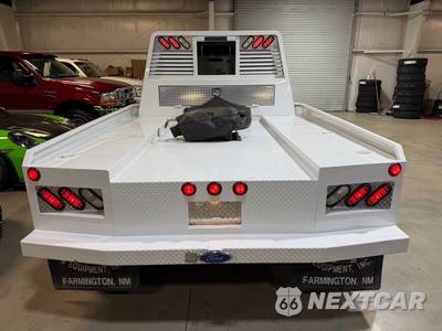 2004 Ford Super Duty F-450 Cab Chassis Lariat Crew Cab DRW - zdjęcie 10 z 43 - miniatura