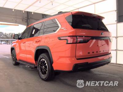 2024 Toyota Sequoia SR5 - zdjęcie 8 z 31 - miniatura