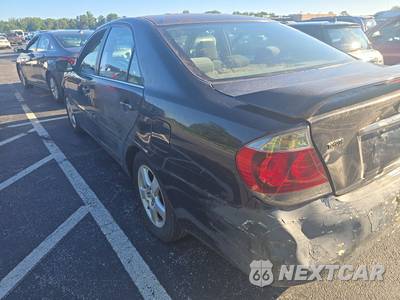 2005 Toyota Camry SE - zdjęcie 6 z 17 - miniatura