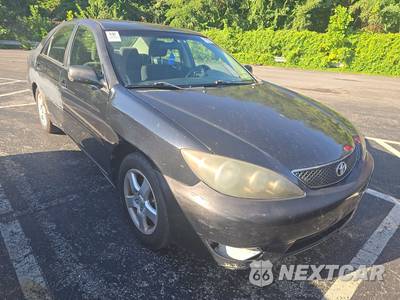 2005 Toyota Camry SE - zdjęcie 3 z 17 - miniatura