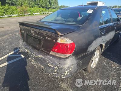 2005 Toyota Camry SE - zdjęcie 4 z 17 - miniatura