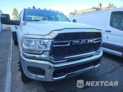 2024 Ram 3500 Cab Chassis Tradesman Crew Cab DRW - zdjęcie 2 z 40 - miniatura