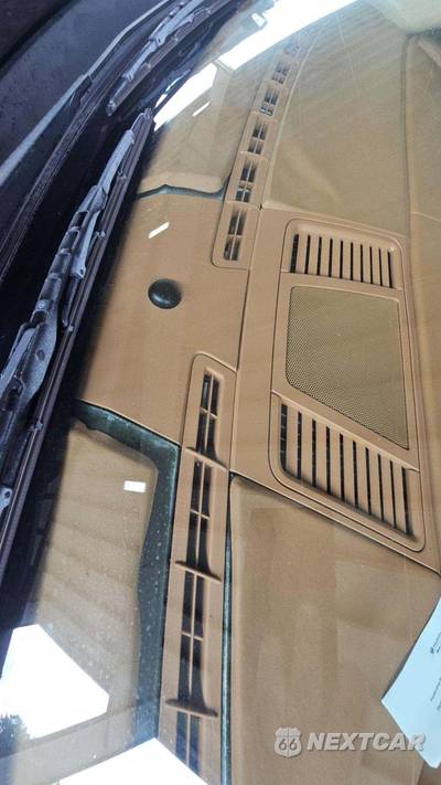 2011 Porsche Panamera 4S - zdjęcie 29 z 52 - miniatura
