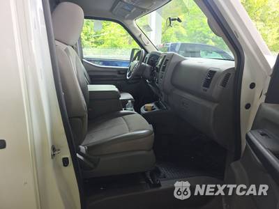 2019 Nissan NV2500 HD Cargo SV Standard Roof 146.1" WB - zdjęcie 8 z 59 - miniatura