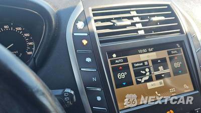 2018 Lincoln MKC Premiere - zdjęcie 25 z 43 - miniatura