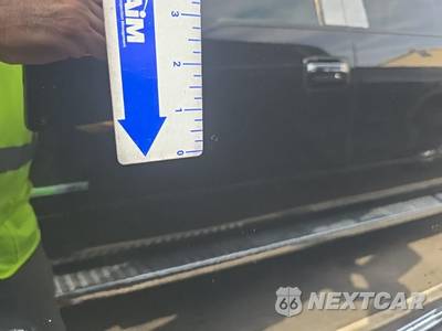 2023 Chevrolet Silverado 3500HD High Country Crew Cab Medium Bed 3LZ - zdjęcie 24 z 27 - miniatura
