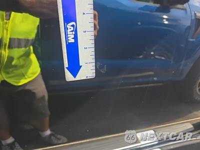 2023 Chevrolet Silverado 3500HD High Country Crew Cab Medium Bed 3LZ - zdjęcie 22 z 27 - miniatura