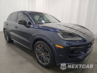 2024 Porsche Cayenne Turbo E-Hybrid - zdjęcie 3 z 23 - miniatura