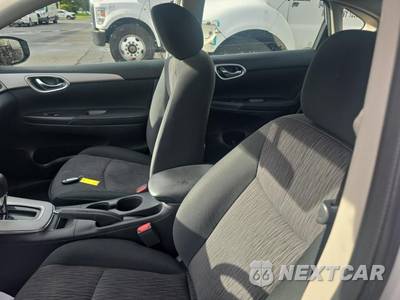 2015 Nissan Sentra SV - zdjęcie 13 z 21 - miniatura