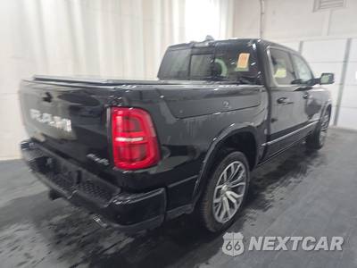 2025 Ram 1500 Tungsten Crew Cab Short Bed - zdjęcie 4 z 25 - miniatura