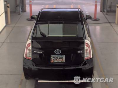 2015 Toyota Prius Two - zdjęcie 5 z 25 - miniatura