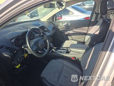 2019 Ford Escape SE - zdjęcie 7 z 18 - miniatura