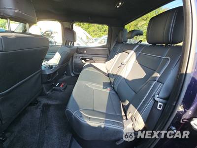 2026 Toyota Tundra Limited Crew Cab Short Bed - zdjęcie 13 z 20 - miniatura