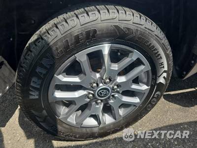 2023 Toyota Tundra Hybrid 1794 Edition Crew Cab Short Bed - zdjęcie 10 z 22 - miniatura
