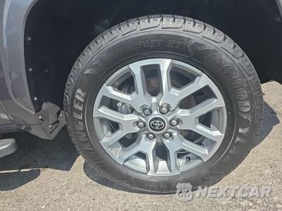 2023 Toyota Tundra Hybrid 1794 Edition Crew Cab Short Bed - zdjęcie 9 z 22 - miniatura