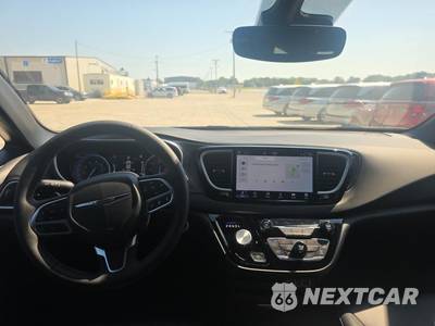 2025 Chrysler Pacifica Select 121.6" WB - zdjęcie 14 z 30 - miniatura