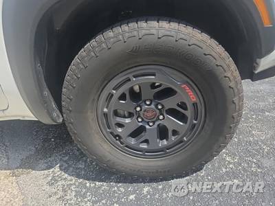 2026 Nissan Frontier PRO-4X Crew Cab Medium Bed - zdjęcie 9 z 26 - miniatura
