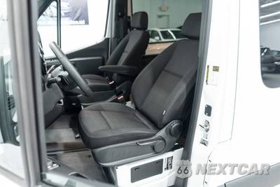 2025 Mercedes-Benz Sprinter 2500 Passenger Van 144.0" WB - zdjęcie 7 z 45 - miniatura