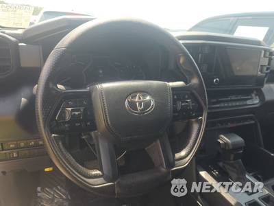 2024 Toyota Tundra SR Crew Cab Short Bed - zdjęcie 10 z 19 - miniatura