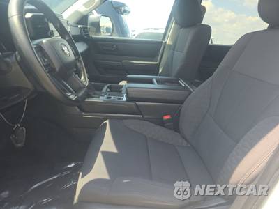 2024 Toyota Tundra SR Crew Cab Short Bed - zdjęcie 7 z 19 - miniatura
