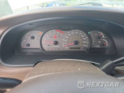 2002 Toyota Sequoia SR5 - zdjęcie 12 z 19 - miniatura